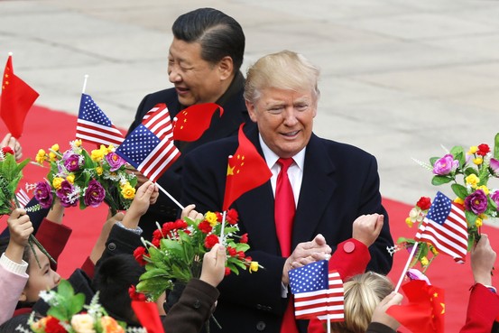 中國國家主席習近平與美國總統特朗普在人民大會堂外。