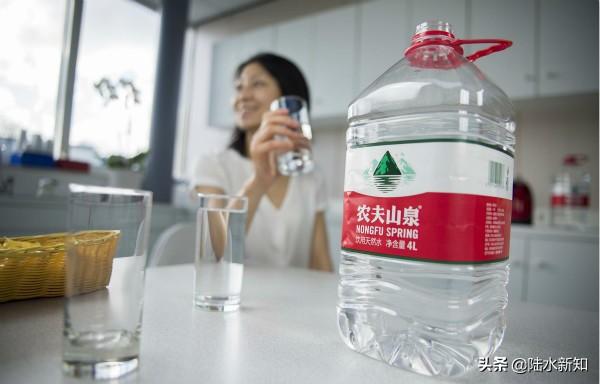 中國飲料界“華為”：年賺170億，超越娃哈哈、怡寶，堅持不上市