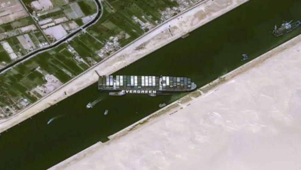 阻塞蘇伊士運河的貨輪原來是日本的？日本船東道歉了