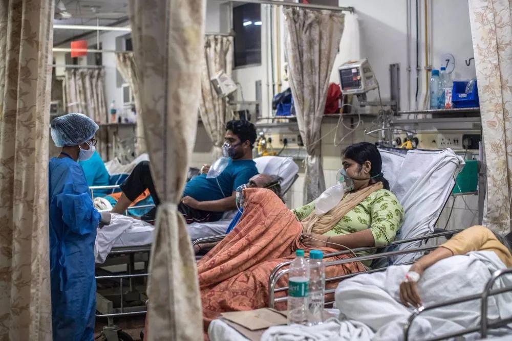 印度一河中漂浮數十疑新冠患者遺體 引發恐慌