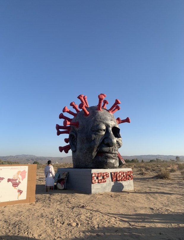 加州州際公路旁以習為原型的“中共病毒”雕塑幕後故事