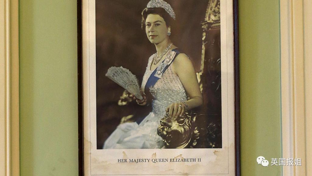 女王遭牛津學生集體抵製！要求推翻君主製？