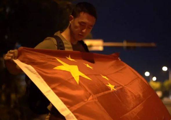 中國人約旦搭計程車遇劫 掏五星紅旗被趕下車