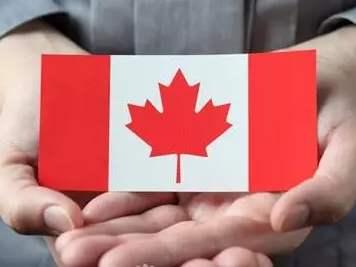 48%的加拿大人每月花得隻剩200塊