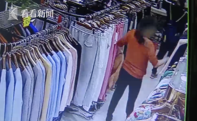 女子偷衣服的方式讓店主太意外：做夢都沒有想到